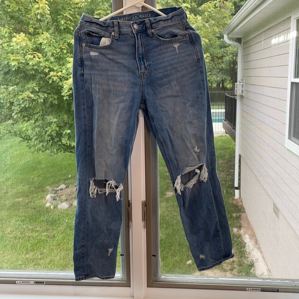 Lightly worn American eagle jeans, blue